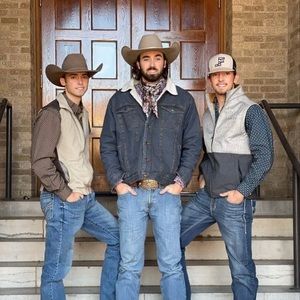 Meet your Posher, Brady